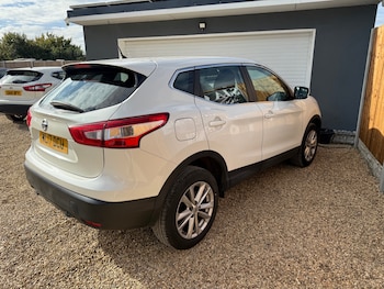 Used Nissan Qashqai 2017 for sale - 75911077: Photo