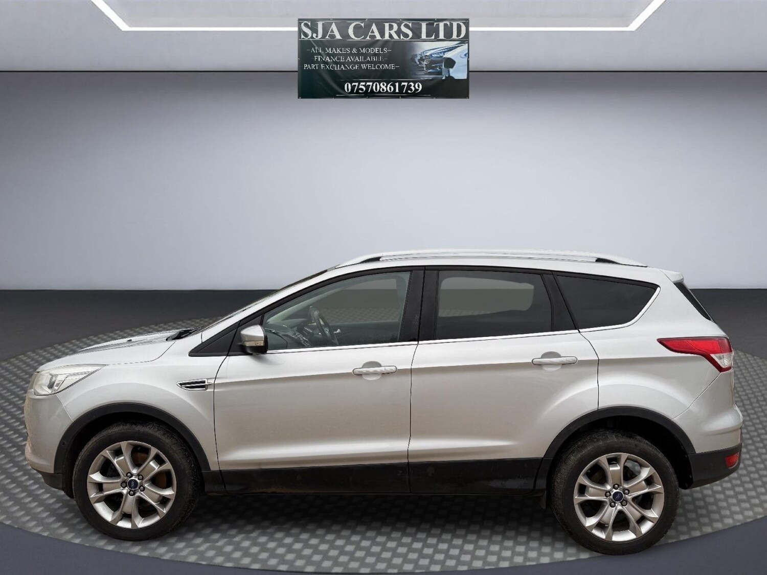 Used Ford Kuga 2014 for sale - 77687747: Photo 4
