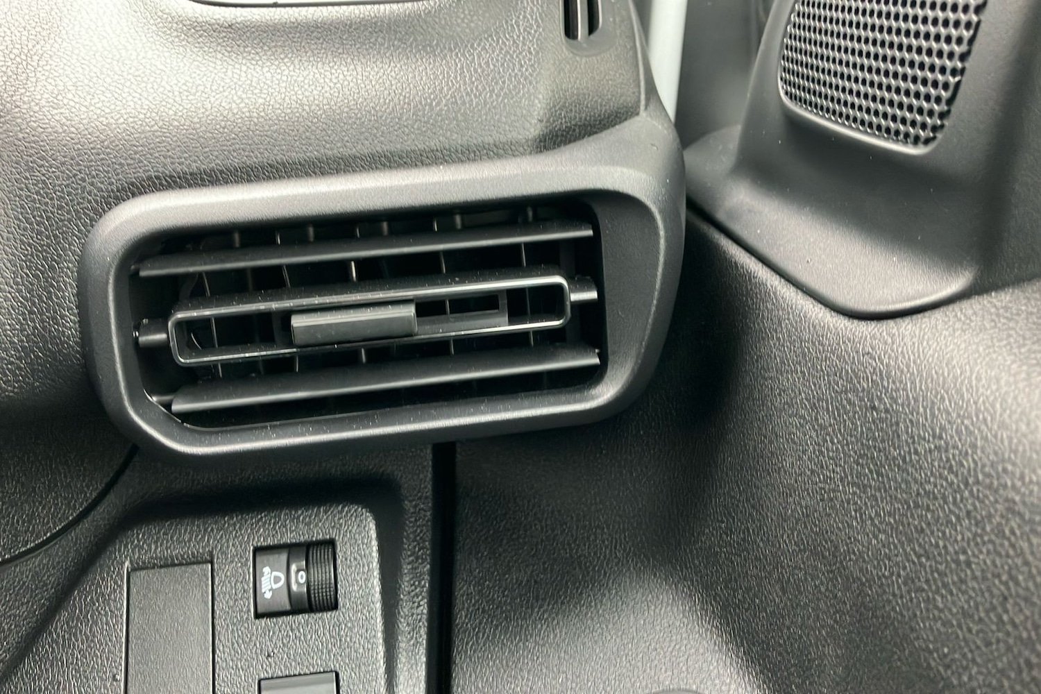 Used Peugeot e-Partner 2024 for sale - 78052654: Photo 21