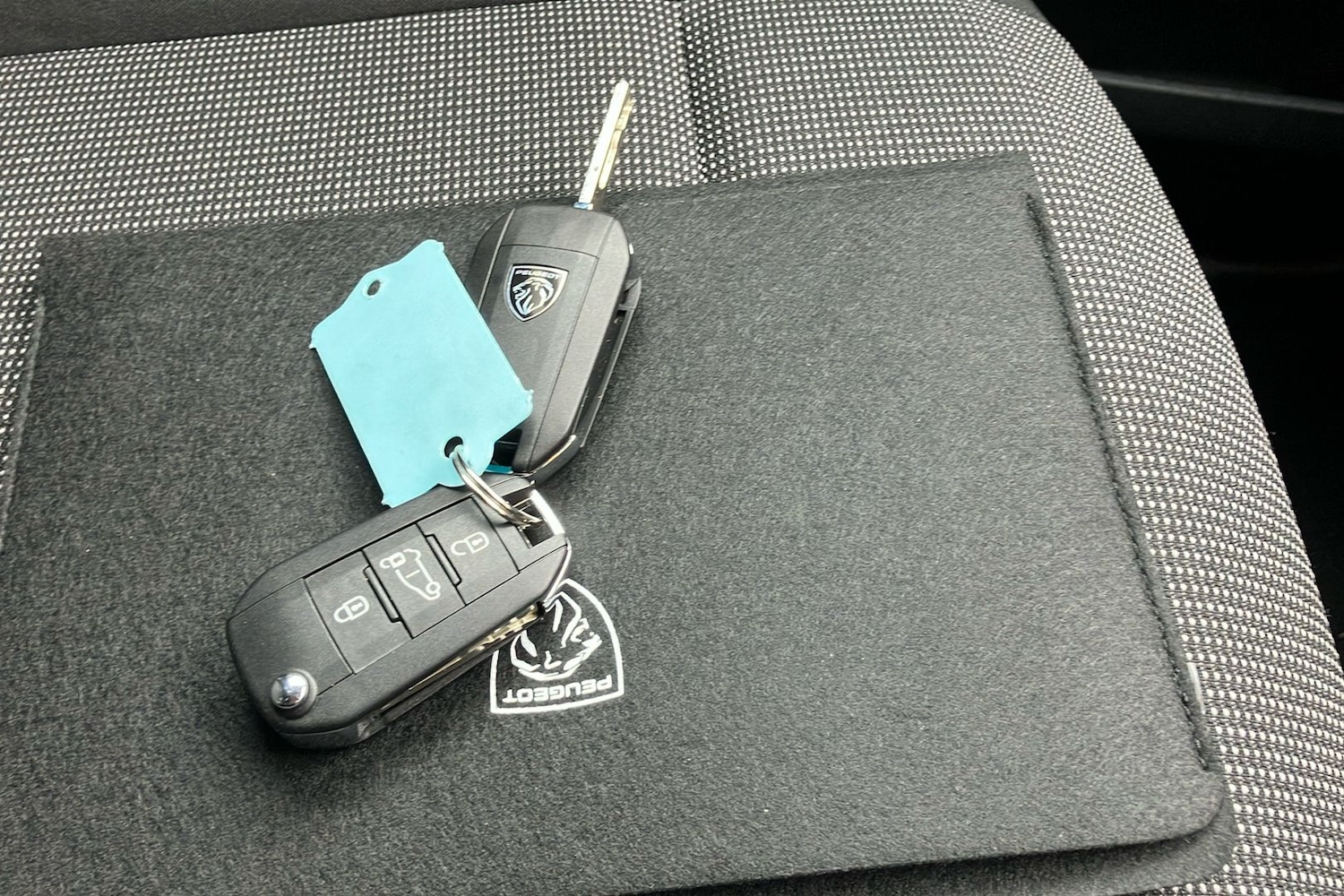 Used Peugeot e-Partner 2024 for sale - 78052654: Photo 38