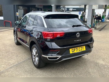 Used Volkswagen T-Roc 2021 for sale - 75766360: Photo