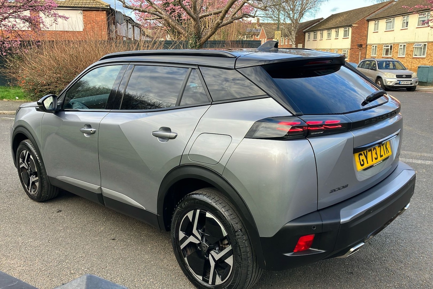 Used Peugeot 2008 2023 for sale - 78052760: Photo 2