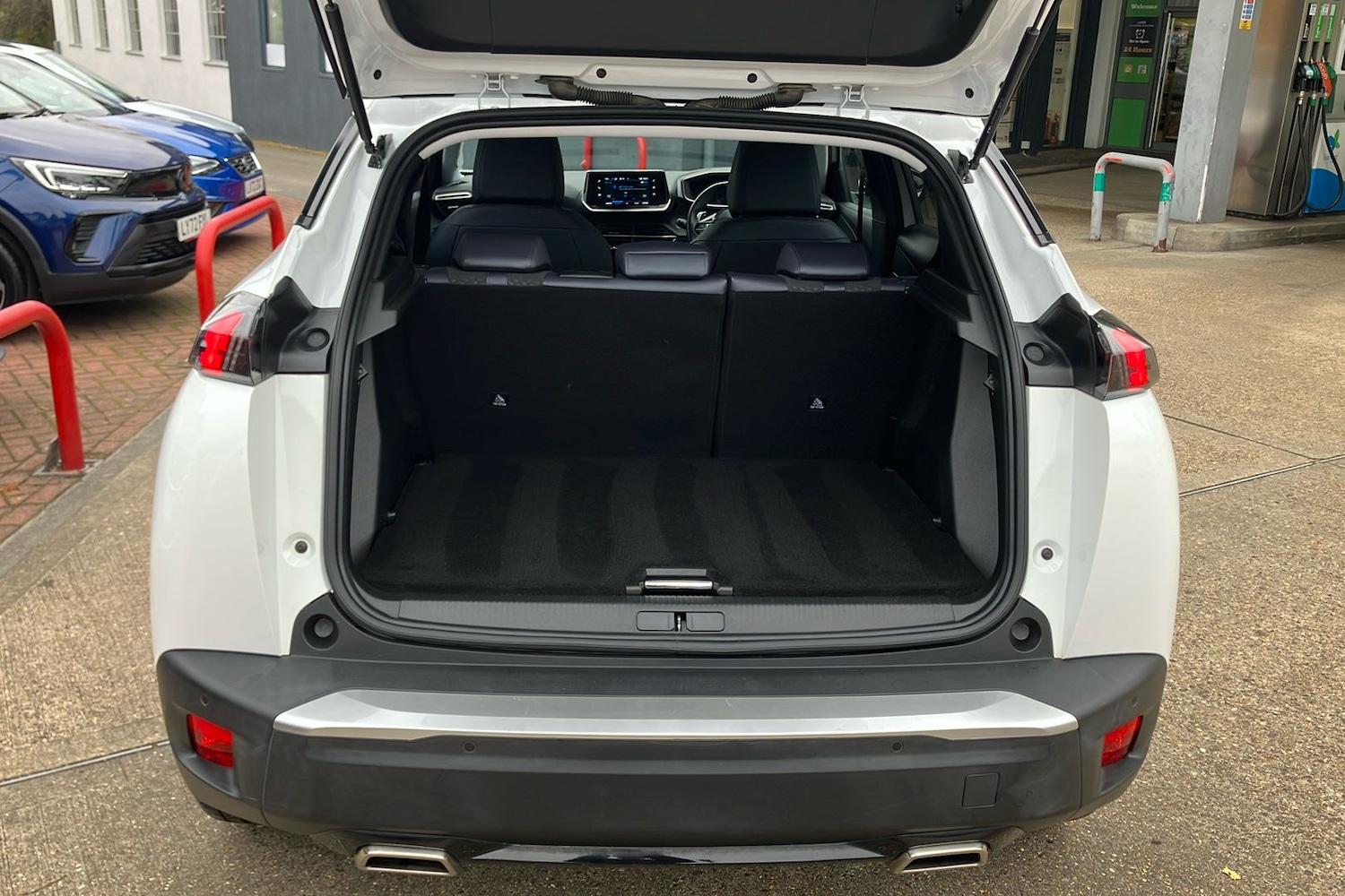 Used Peugeot 2008 2020 for sale - 76310485: Photo 12