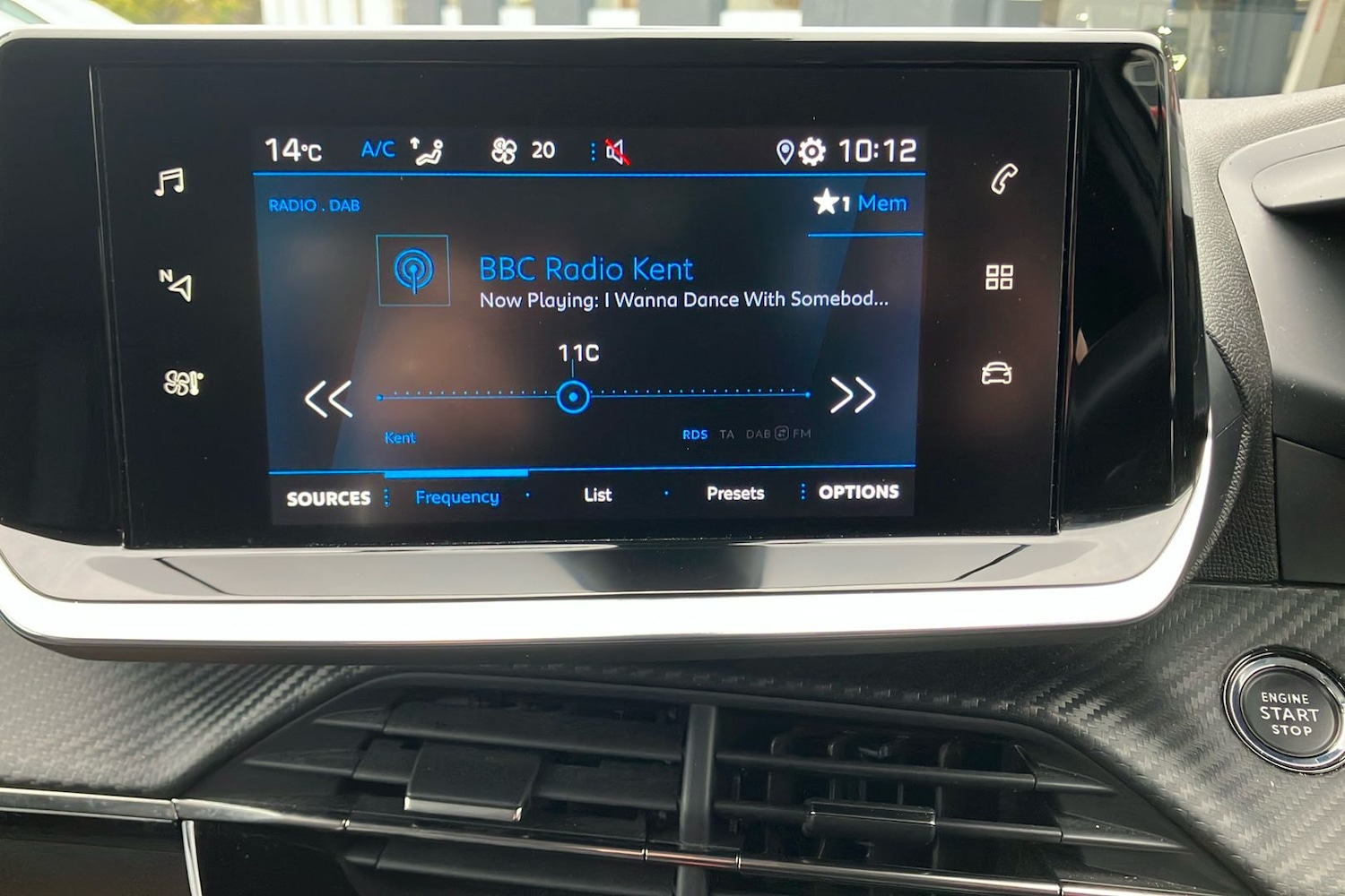 Used Peugeot 2008 2020 for sale - 76310485: Photo 14