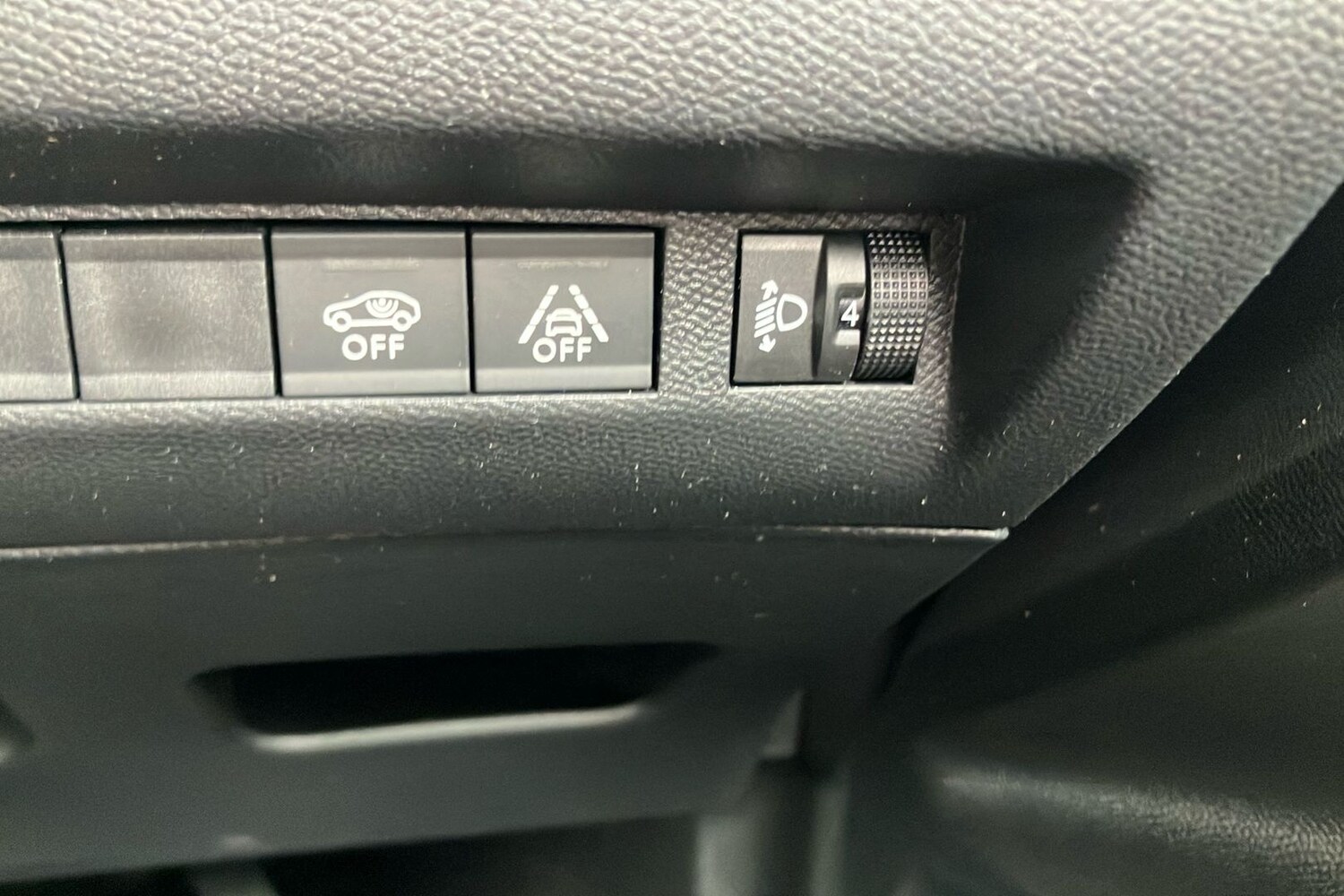 Used Peugeot 2008 2020 for sale - 76310485: Photo 21