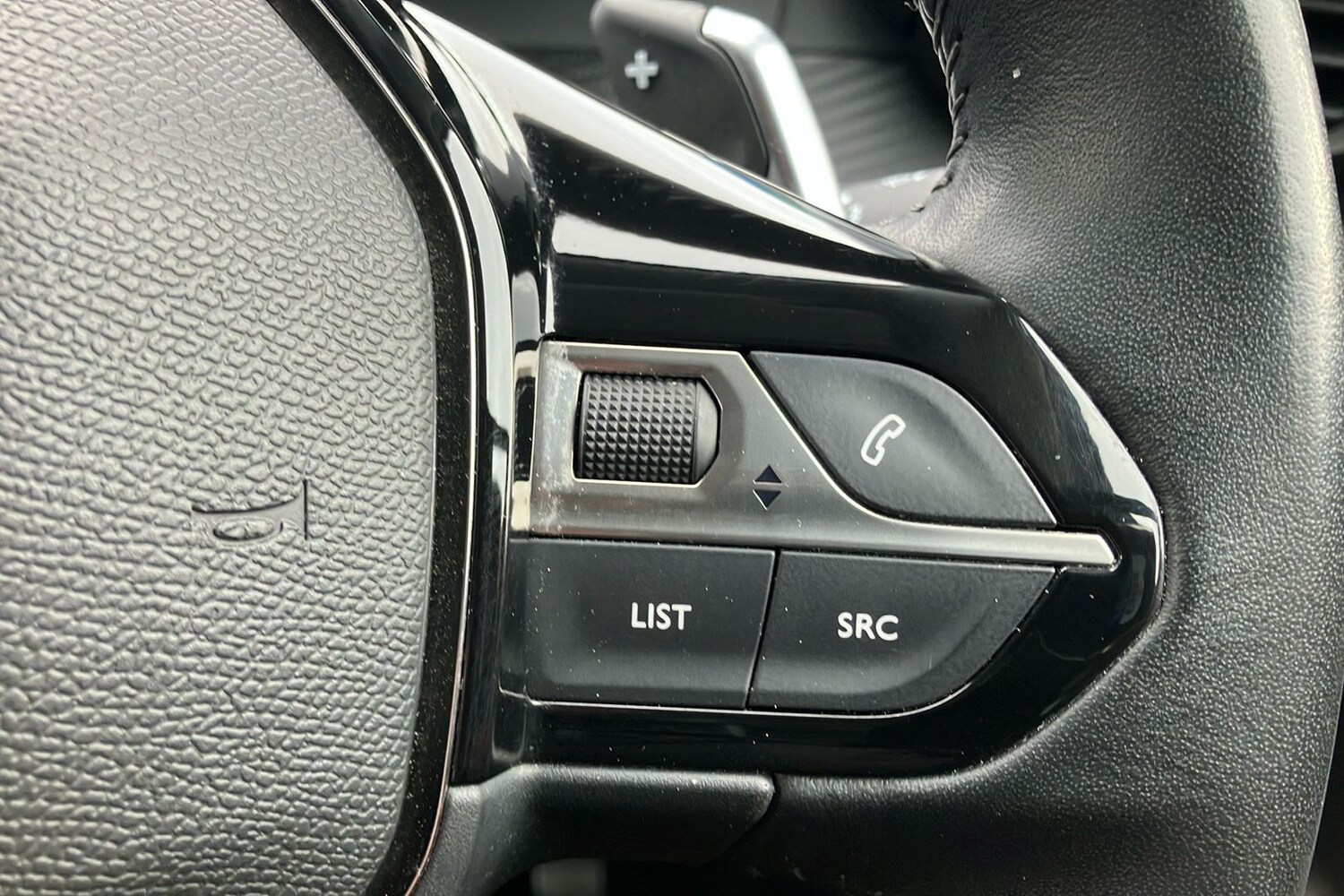 Used Peugeot 2008 2020 for sale - 76310485: Photo 37