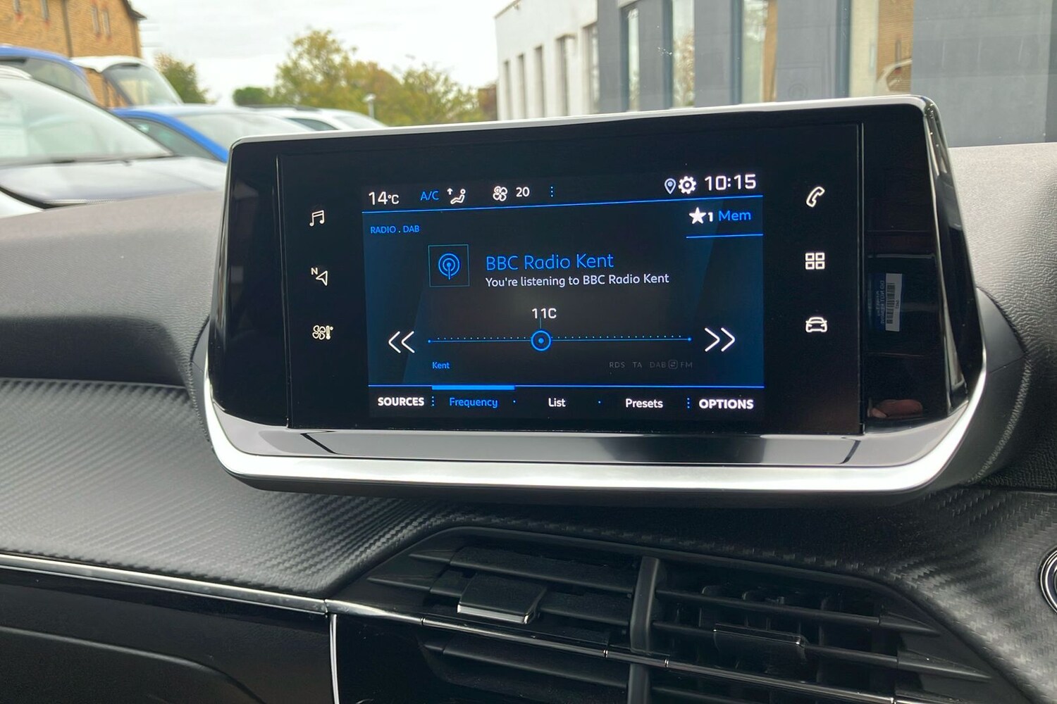 Used Peugeot 2008 2020 for sale - 76310485: Photo 39