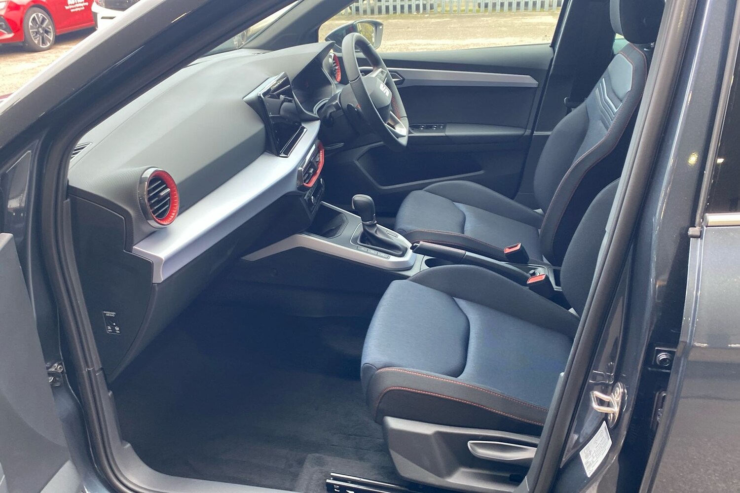 Used SEAT Arona 2025 for sale - 76618434: Photo 3