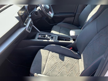 Used SEAT Leon 2024 for sale - 78734192: Photo