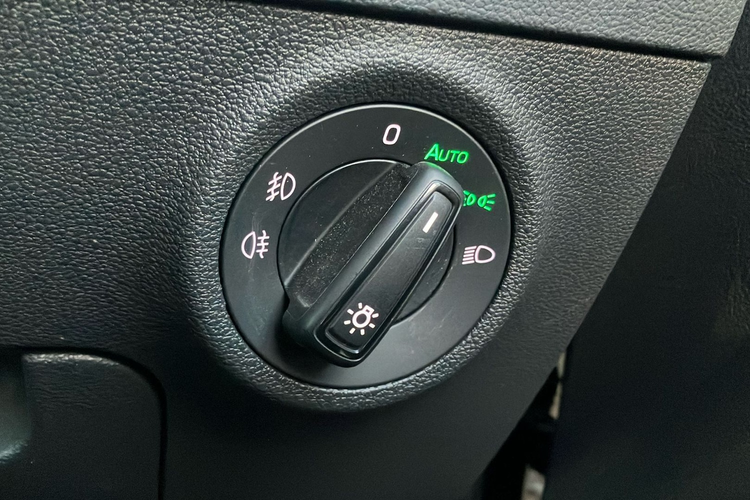 Used Skoda Karoq for sale - 76725495: Photo 21