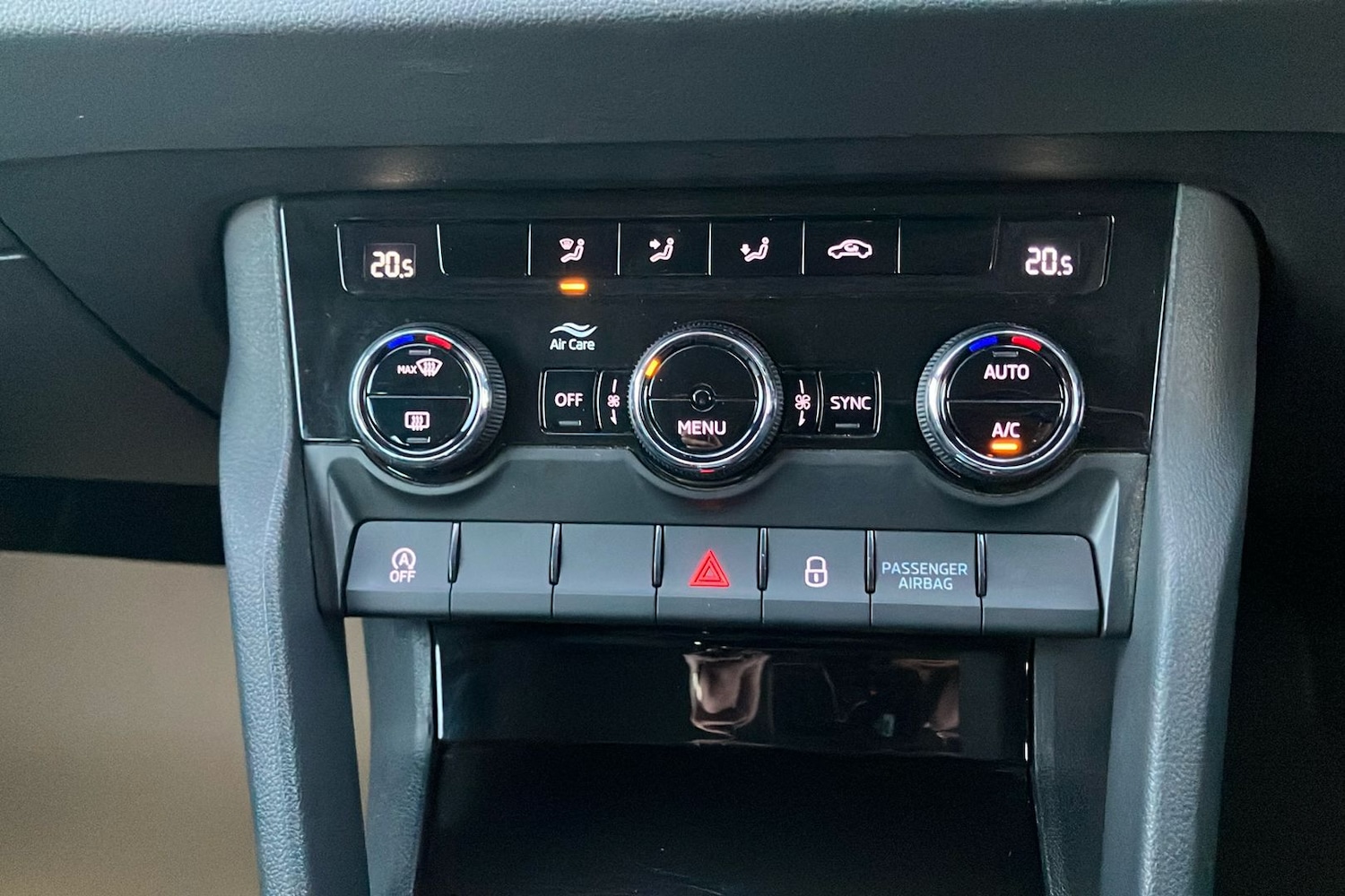 Used Skoda Karoq for sale - 76725495: Photo 40