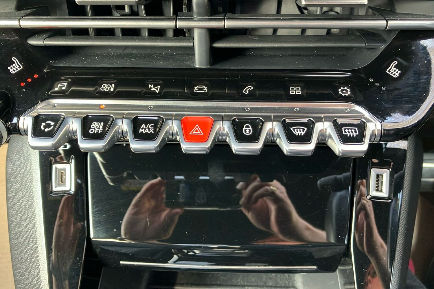 Used Peugeot 2008 2023 for sale - 78052660: Photo 40