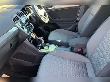 Used Volkswagen Tiguan 2023 for sale - 76096517: Photo