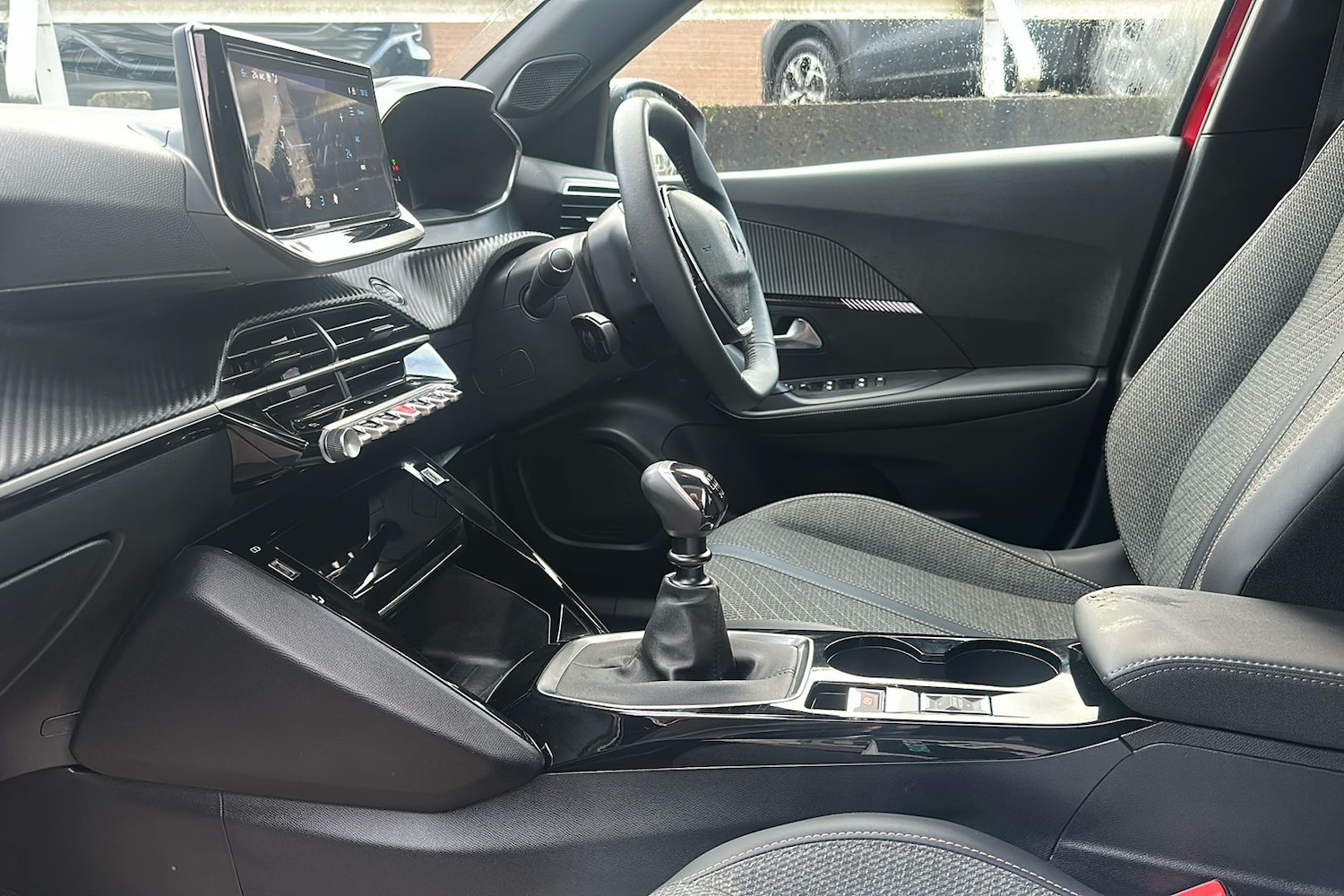 Used Peugeot 2008 2024 for sale - 78052662: Photo 3