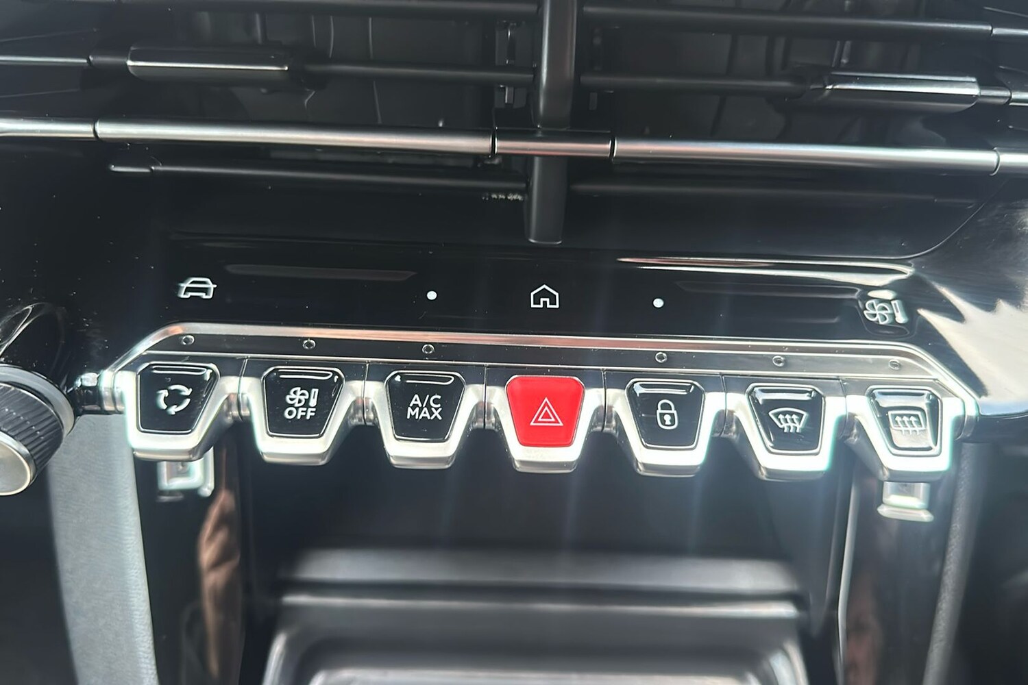 Used Peugeot 2008 2024 for sale - 78052662: Photo 40