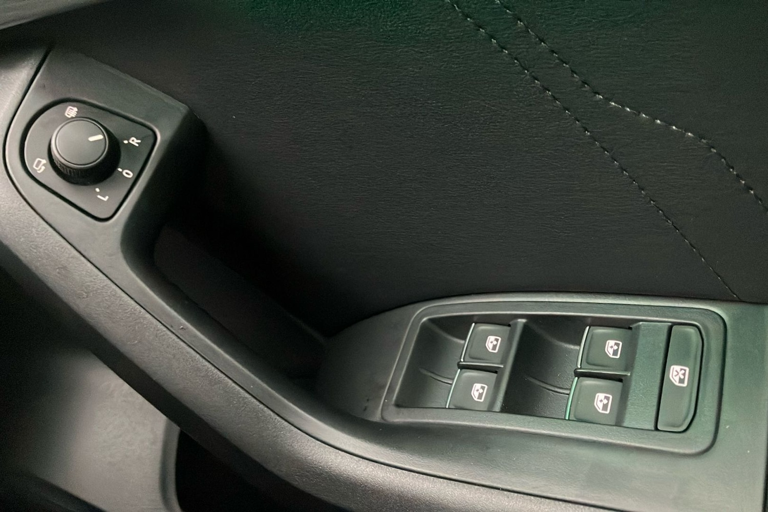 Used SEAT Ateca 2025 for sale - 76591347: Photo 18