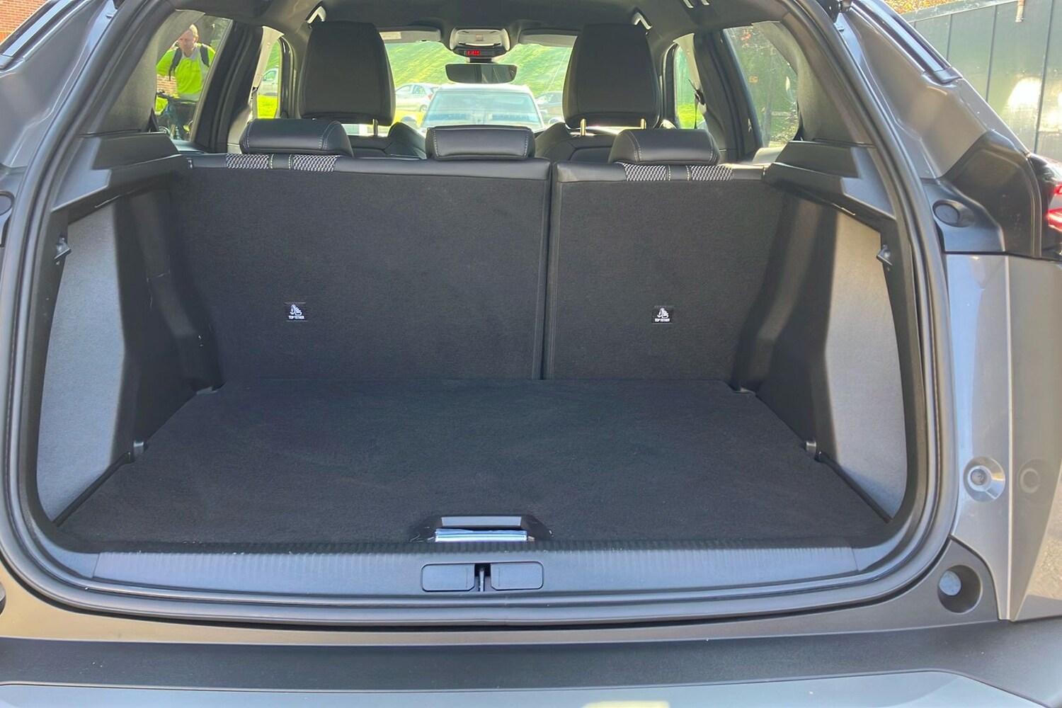 Used Peugeot 2008 2024 for sale - 78052771: Photo 12