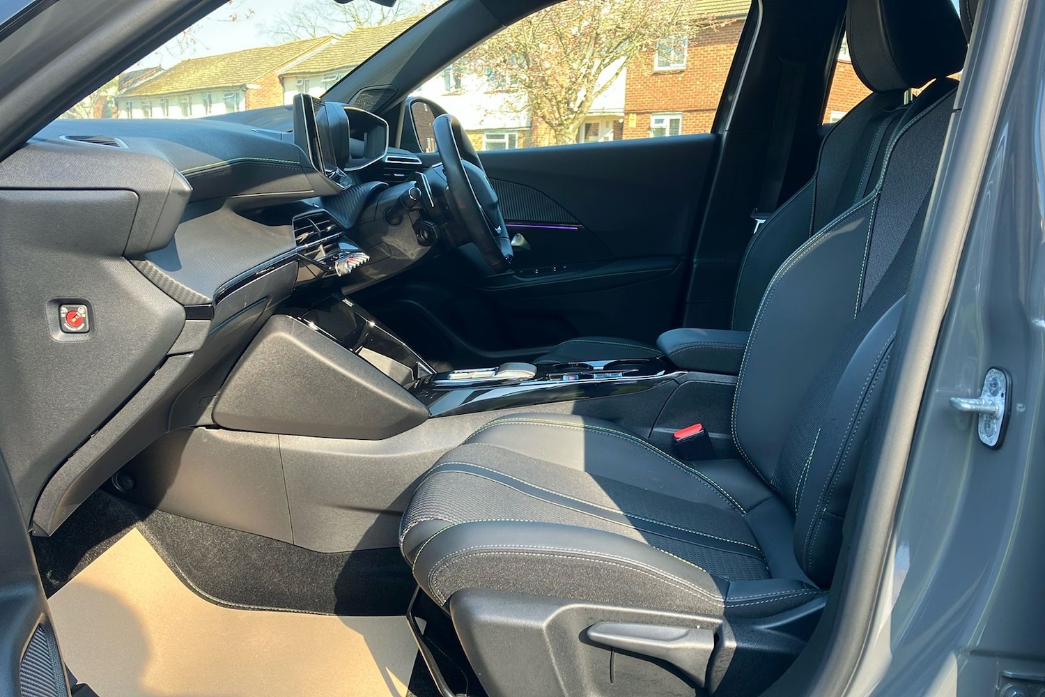 Used Peugeot 2008 2024 for sale - 78052771: Photo 3