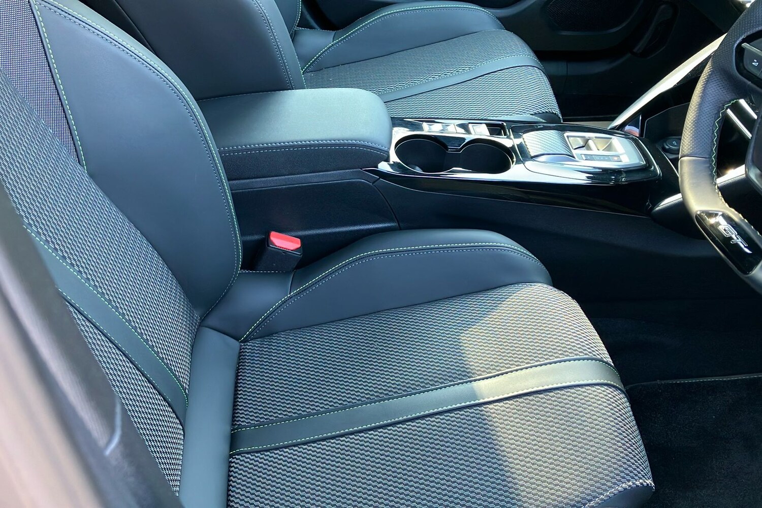 Used Peugeot 2008 2024 for sale - 78052771: Photo 53