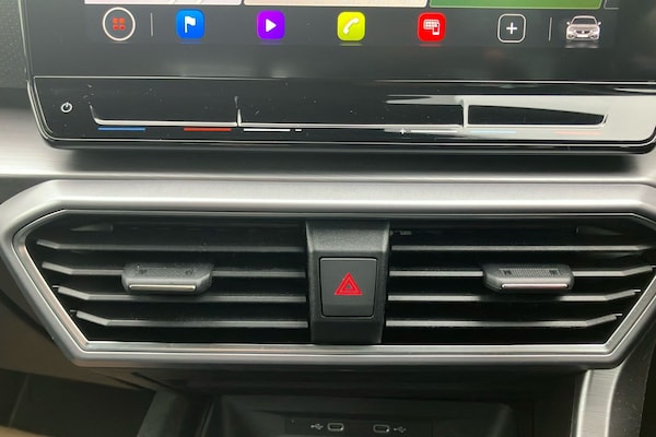 Used SEAT Leon 2023 for sale - 76245899: Photo 40