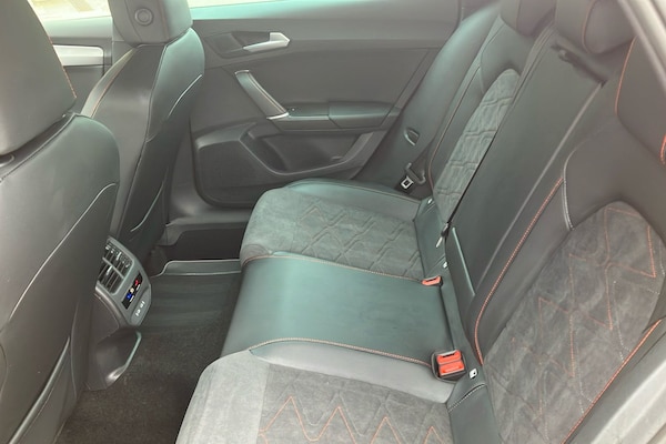 Used SEAT Leon 2023 for sale - 76245899: Photo 5