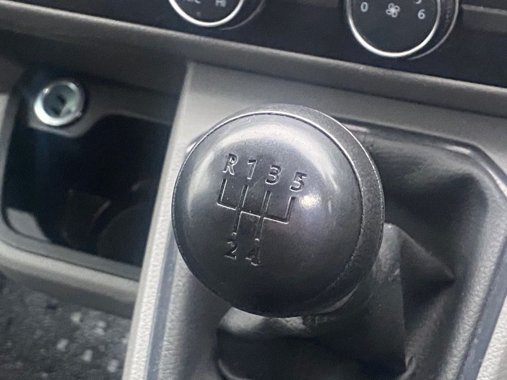 Used Volkswagen Transporter 2022 for sale - 77241552: Photo 22