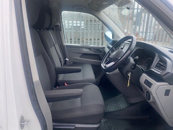 Used Volkswagen Transporter 2022 for sale - 77241552: Photo