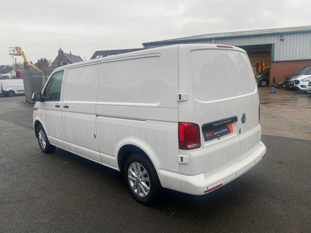 Used Volkswagen Transporter 2022 for sale - 77241552: Photo 8