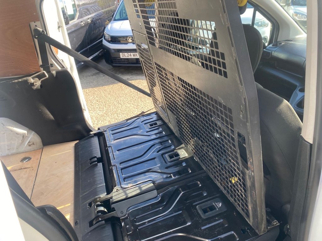 Used Vauxhall Combo 2020 for sale - 76080488: Photo 24