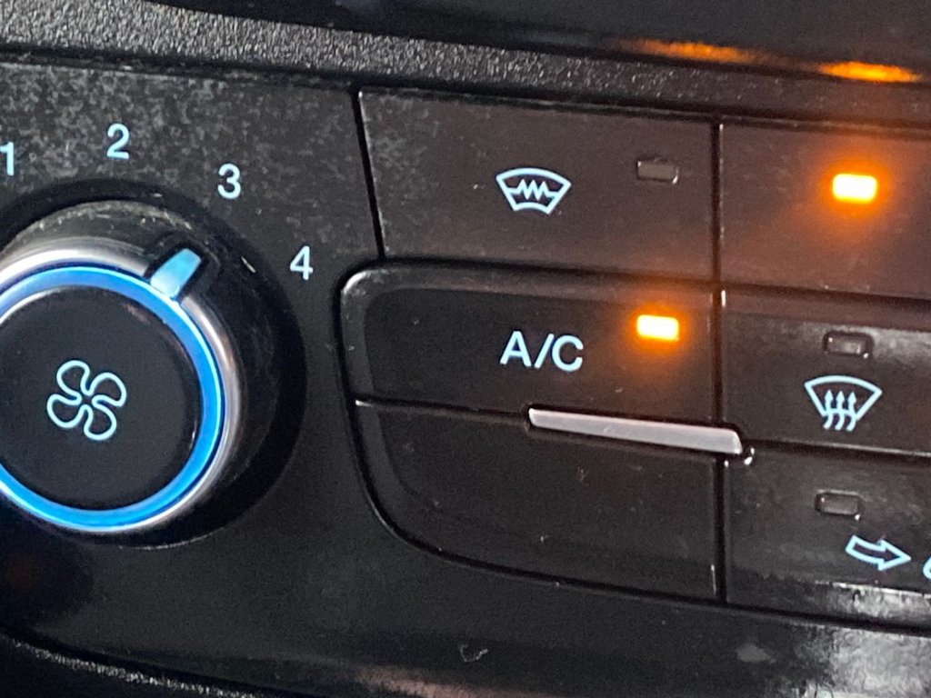 Used Ford Transit Connect 2020 for sale - 76582332: Photo 14