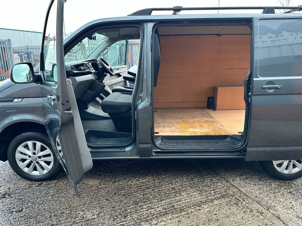 Used Volkswagen Transporter 2021 for sale - 77547137: Photo 16