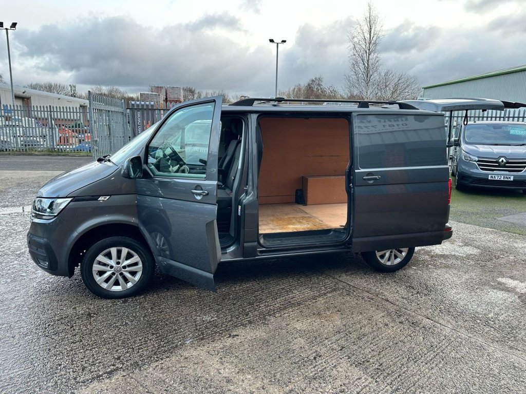 Used Volkswagen Transporter 2021 for sale - 77547137: Photo 22