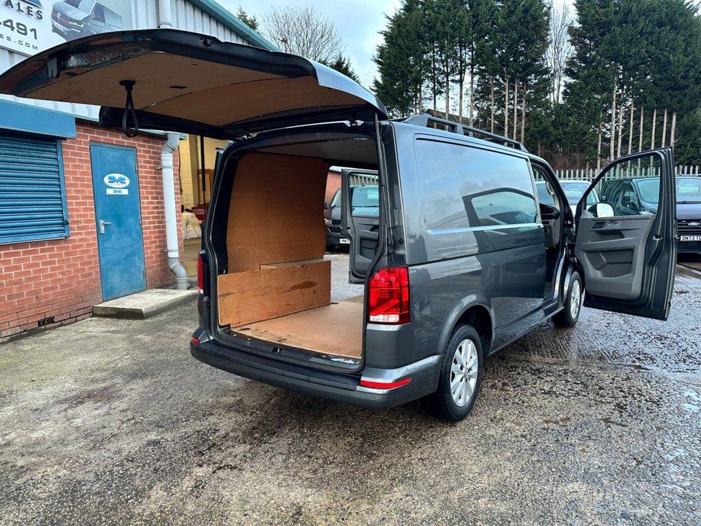 Used Volkswagen Transporter 2021 for sale - 77547137: Photo 24