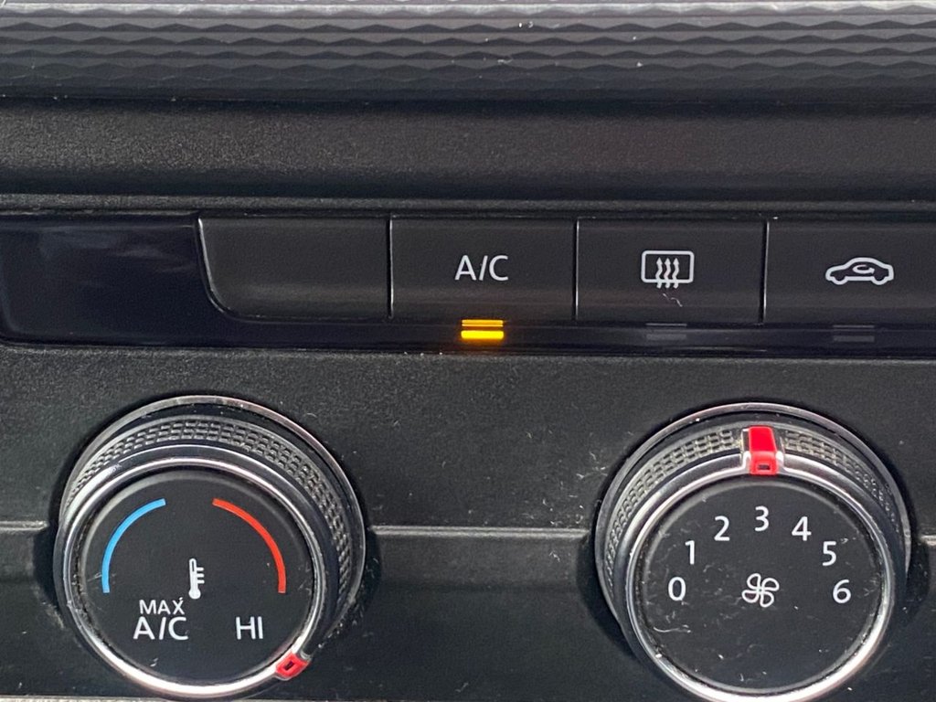 Used Volkswagen Transporter 2022 for sale - 77369123: Photo 14