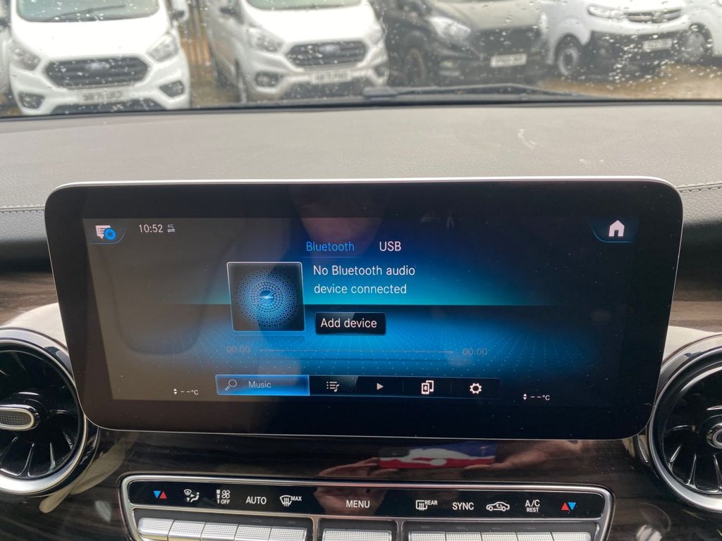 Used Mercedes-Benz V-Class 2022 for sale - 76590754: Photo 21