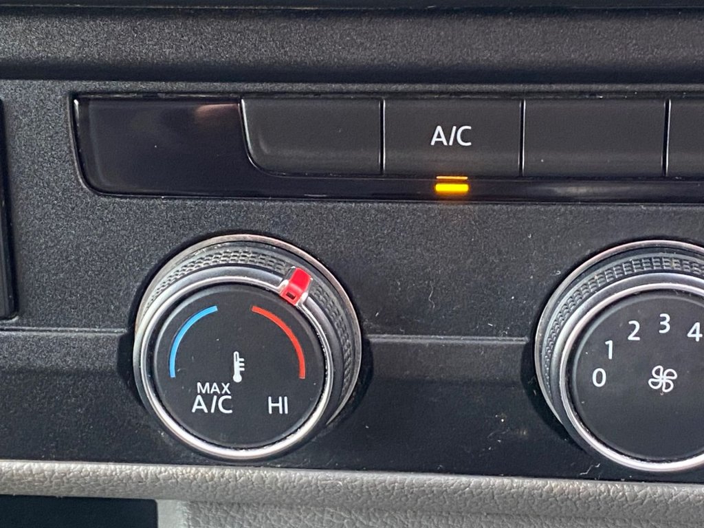 Used Volkswagen Transporter 2021 for sale - 77236301: Photo 14