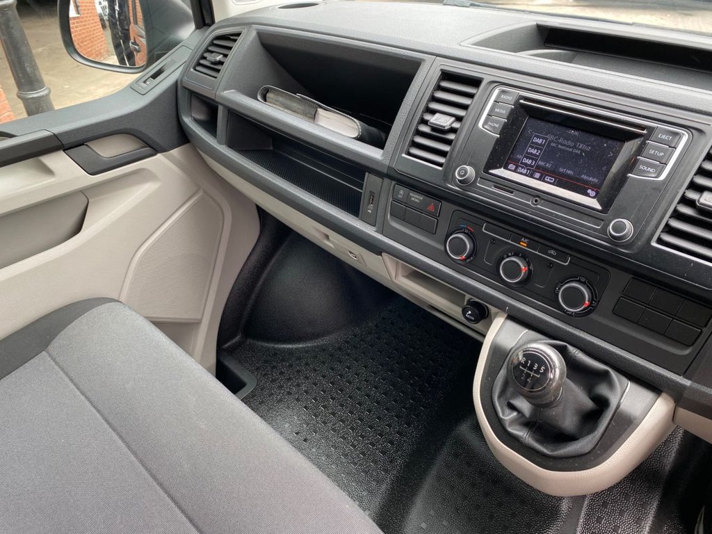 Used Volkswagen Transporter 2017 for sale - 76985942: Photo 19
