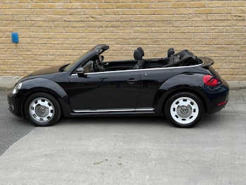 Used Volkswagen Beetle 2015 for sale - 78934423: Photo