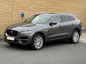Used Jaguar F-Pace 2016 for sale - 79565514: Photo