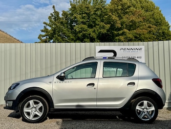 Used Dacia Sandero Stepway 2016 for sale - 79532668: Photo