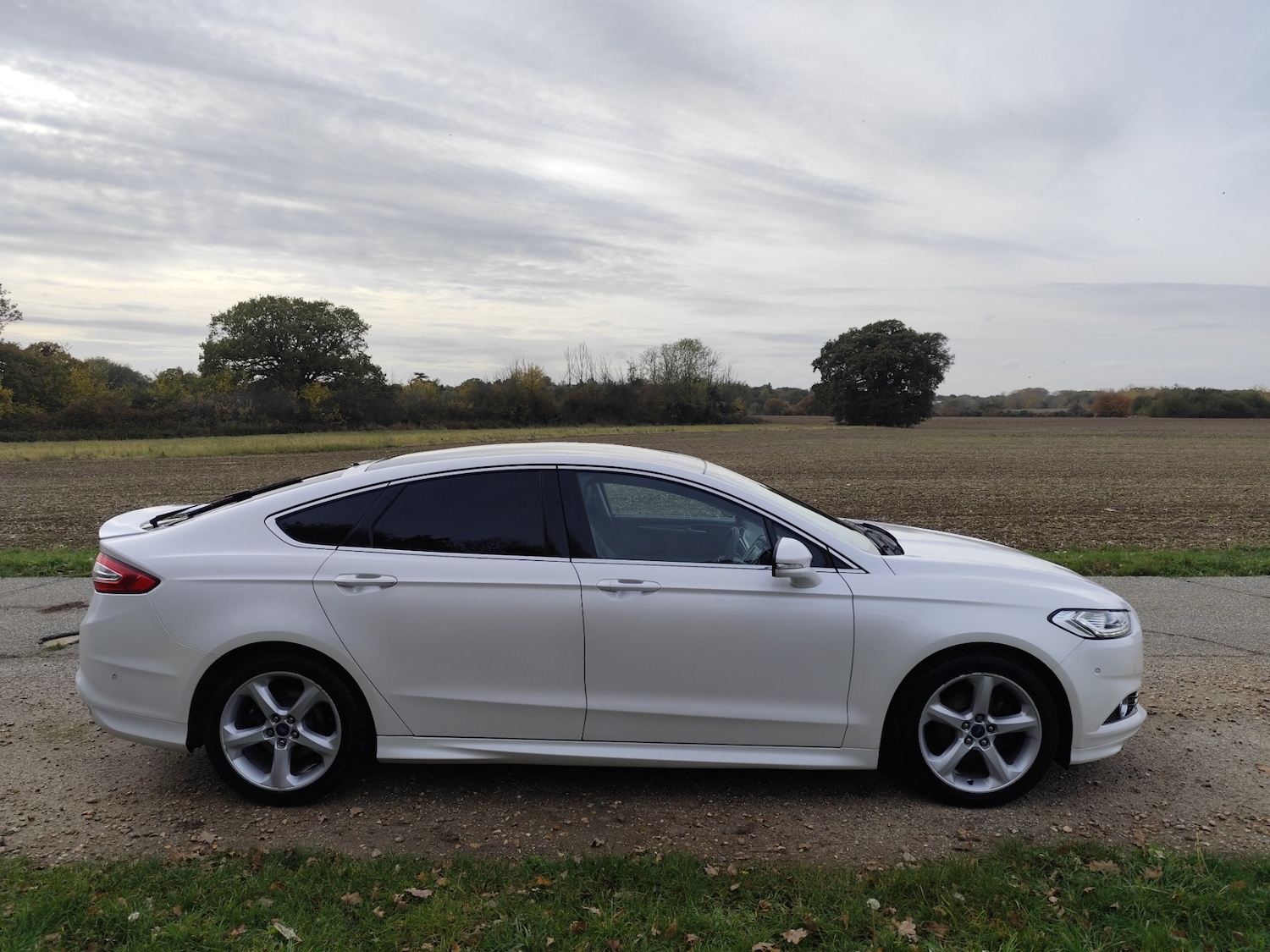 Used Ford Mondeo 2016 for sale - 76413391: Photo 2