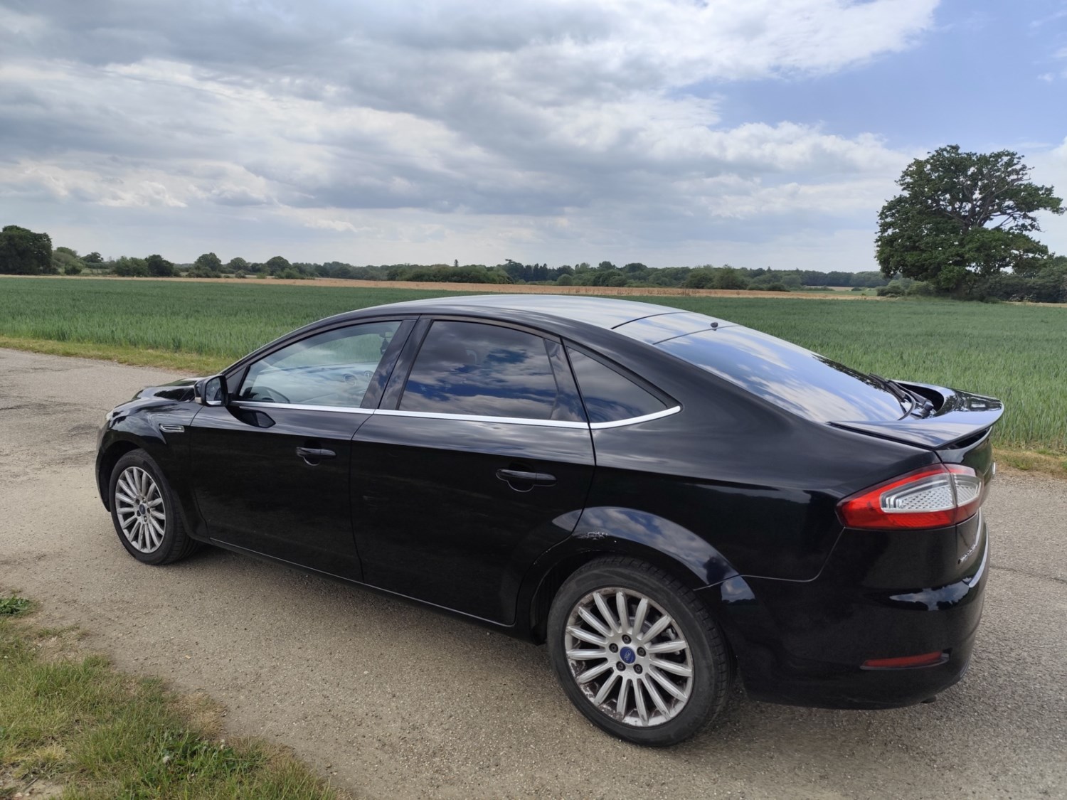 Ford Mondeo 2012 (12) - 1.6 TDCi Eco Zetec Business Edition 5dr [SS] - Image 11