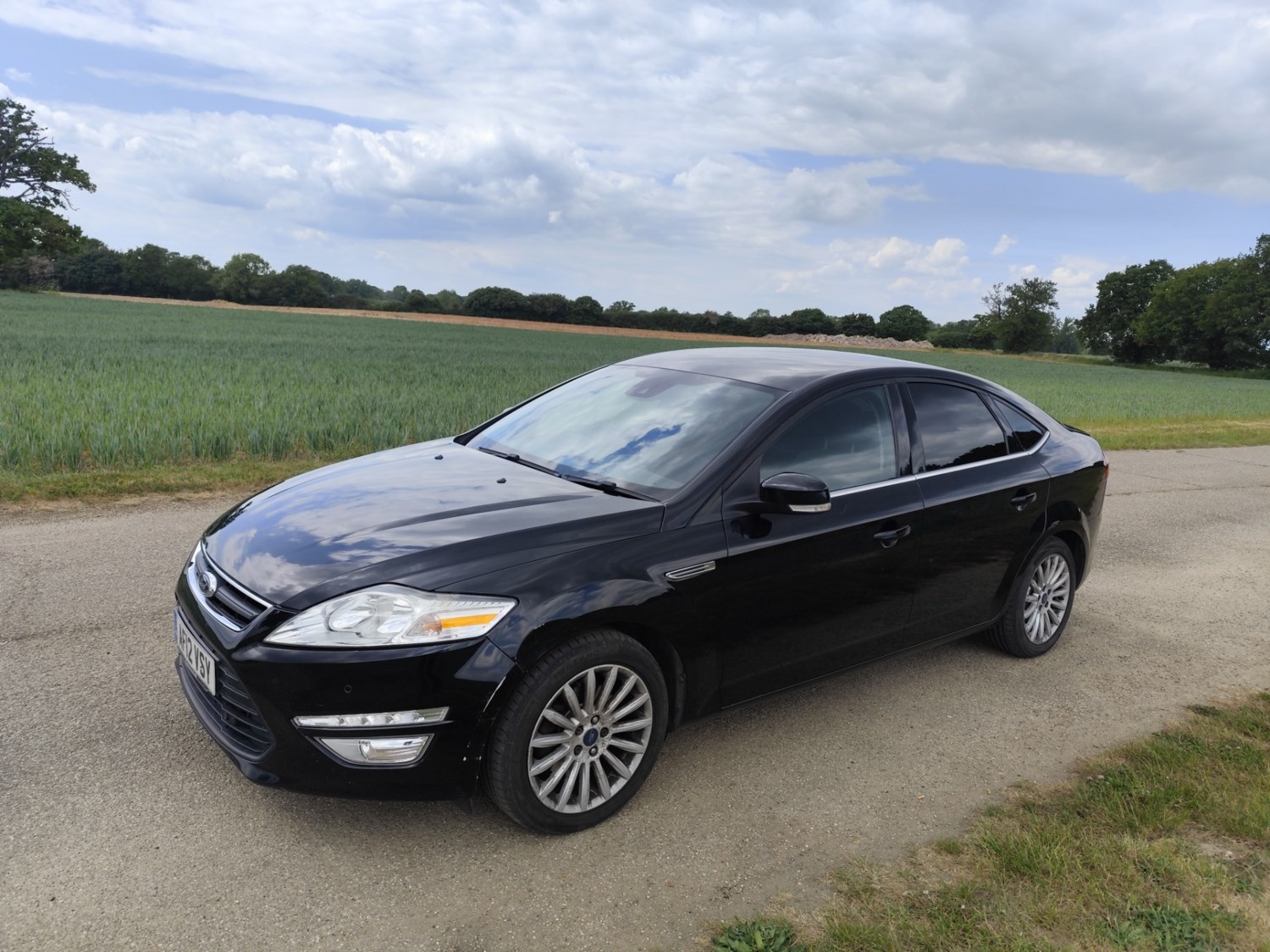 Ford Mondeo 2012 (12) - 1.6 TDCi Eco Zetec Business Edition 5dr [SS] - Image 9