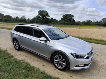 Volkswagen - Passat