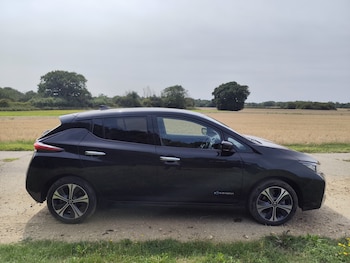 Used Nissan Leaf 2021 for sale - 75501753: Photo