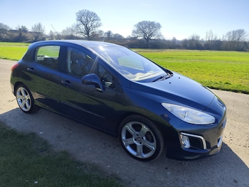 Used Peugeot 308 2011 for sale - 77932697: Photo