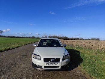 Used Volvo C30 2009 for sale - 77450042: Photo