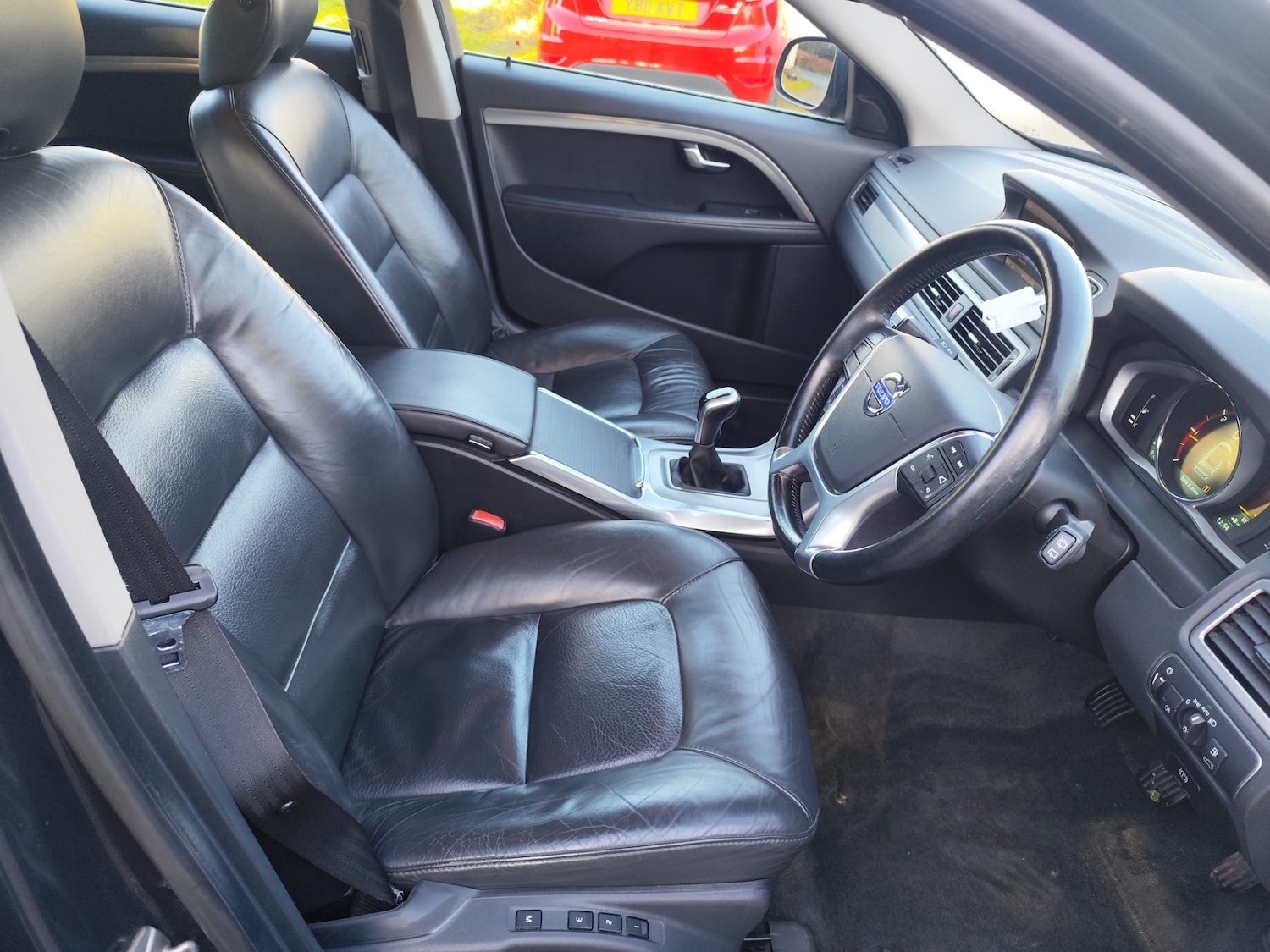 Used Volvo V70 2014 for sale - 76778078: Photo 17