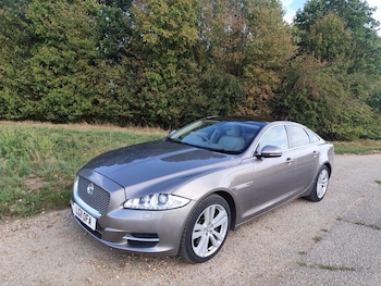 Used Jaguar XJ 2011 for sale - 75895060: Photo