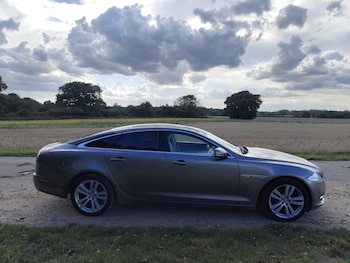 Used Jaguar XJ 2011 for sale - 75895060: Photo